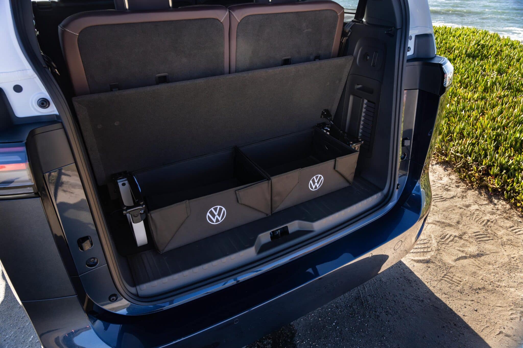 2025 VW ID.Buzz Candy White Over BlueCharcoal 11 scaled