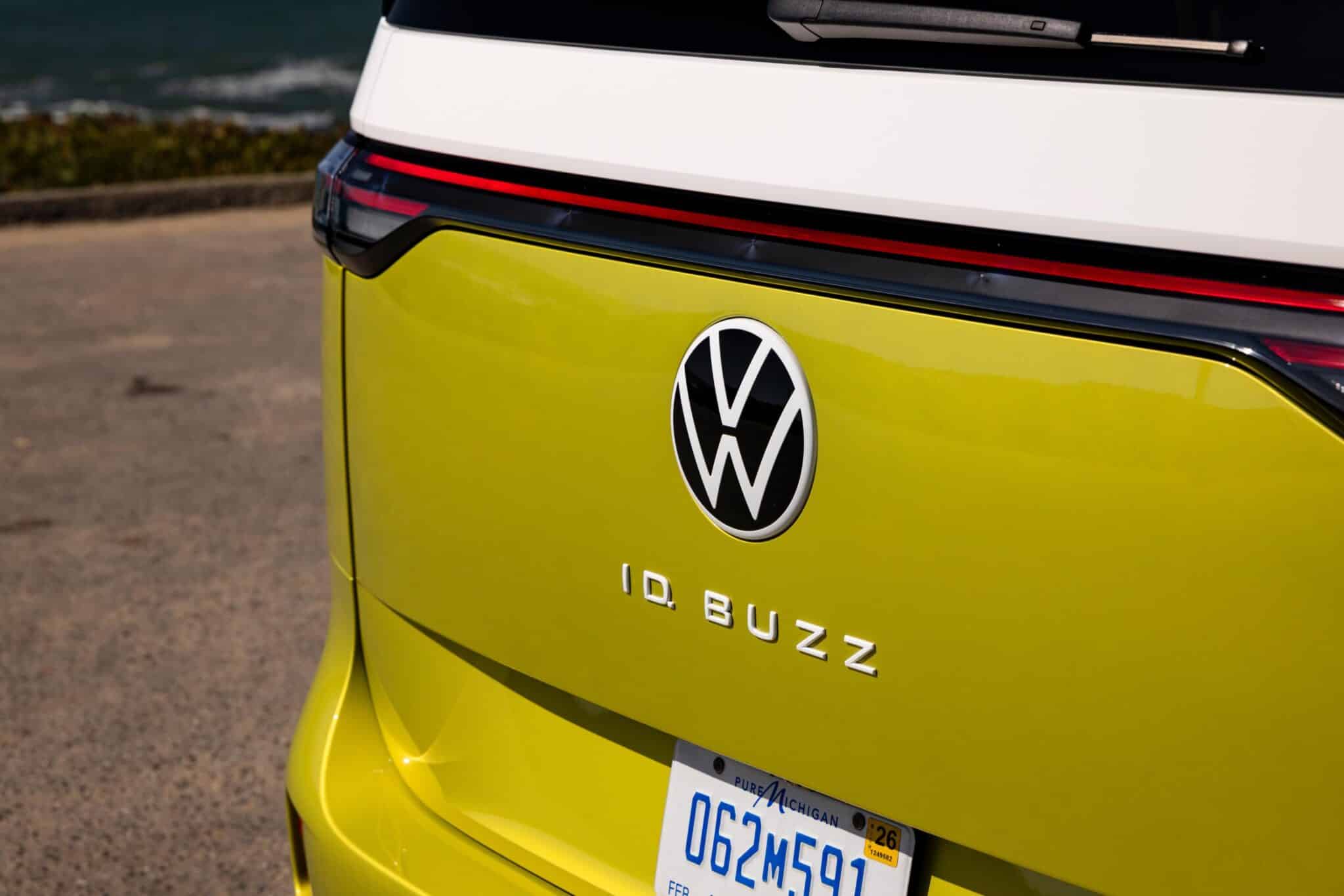 2025 VW ID.Buzz Candy White Over Pomelo Yellow 46 scaled