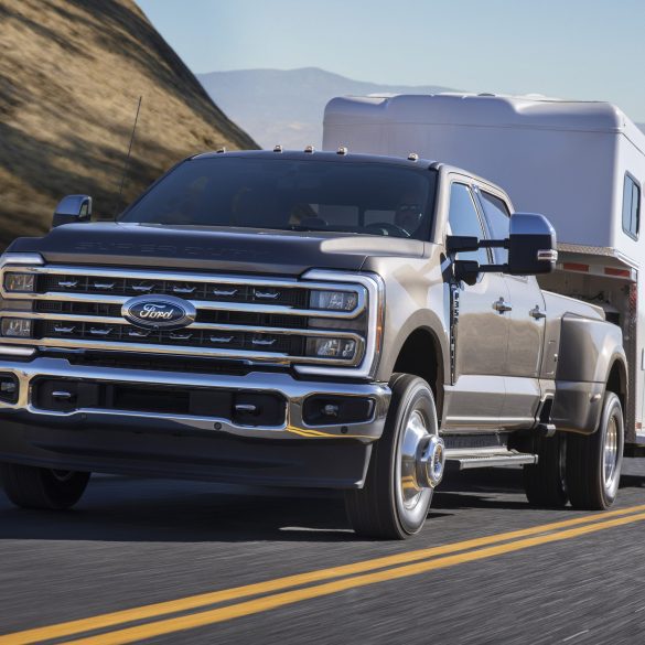 Three-quarter front view of a grey Ford F450 Super Duty