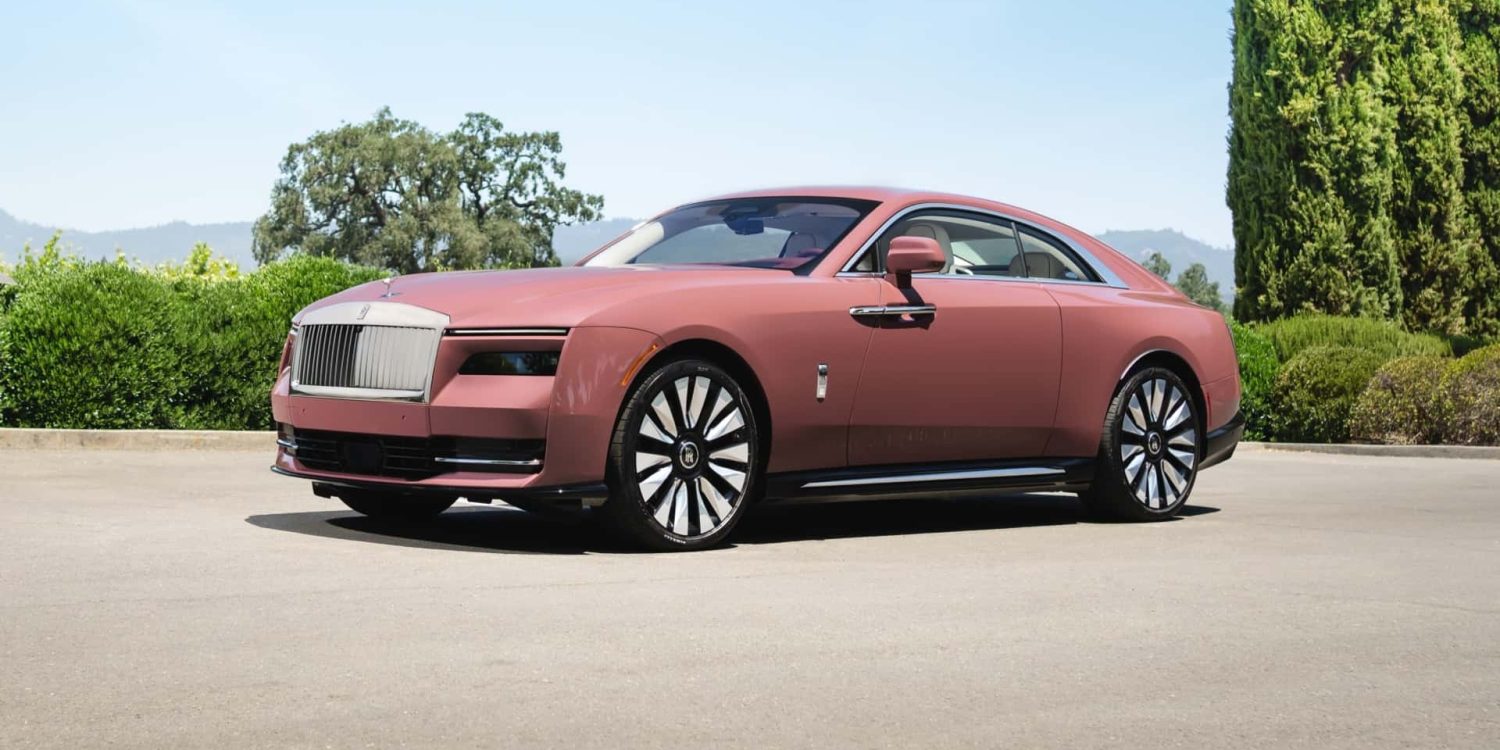 Front-angled view of a 2024 Rolls Royce Spectre