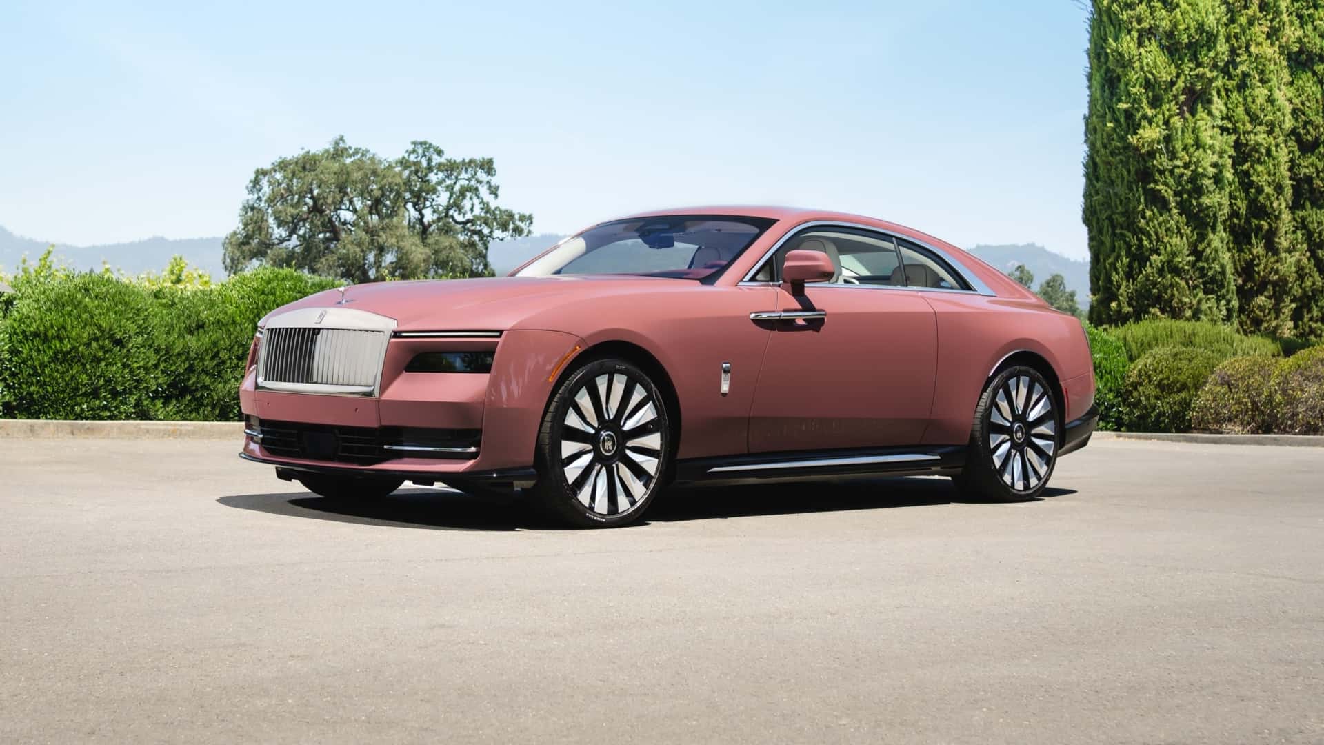 Front-angled view of a 2024 Rolls Royce Spectre