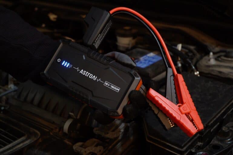 AstroAI S8 Jump Starter 3 1